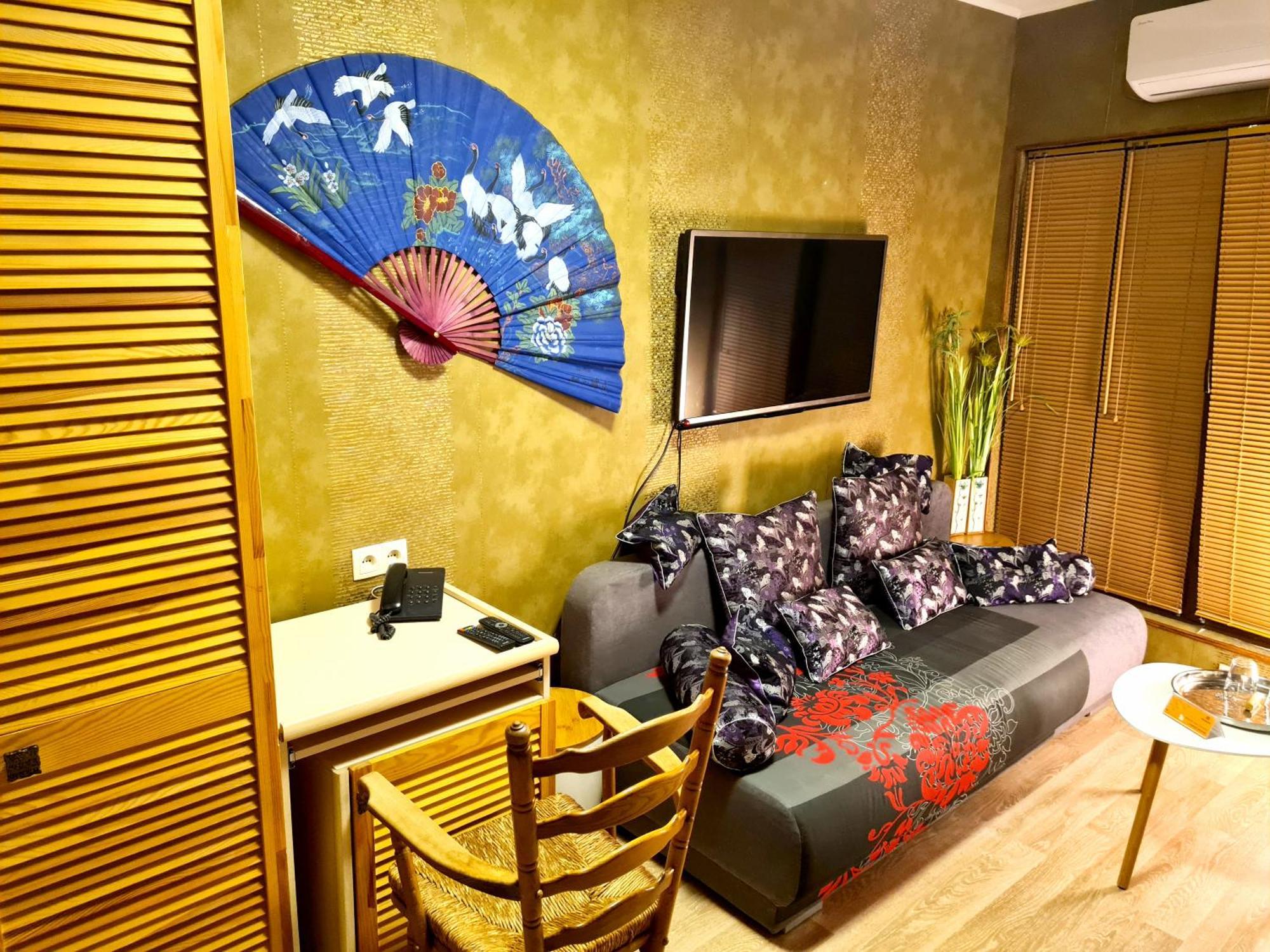 Piano Borracho Boutique Hotel Old Тбилиси Стая снимка